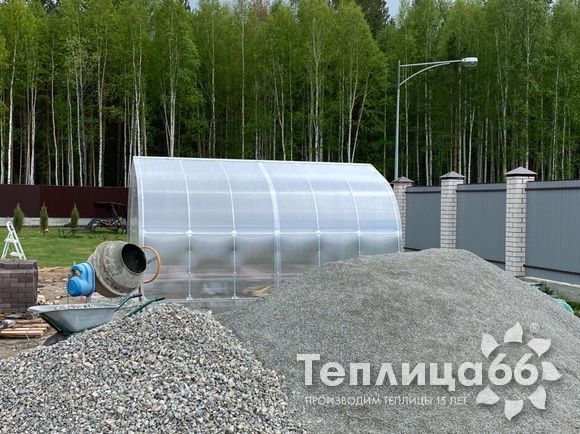 Теплица Рада Росинка Люкс из поликарбоната шириной 3 метра (шаг 0,65 м)